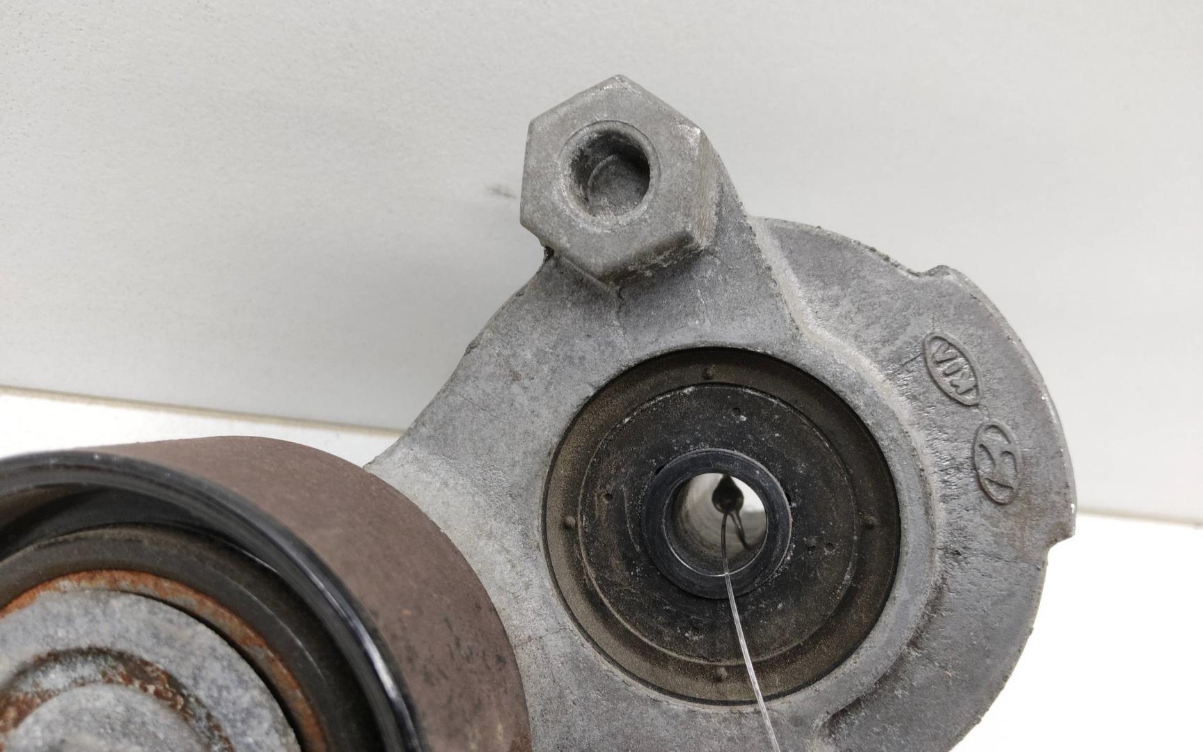 Натяжитель ремня