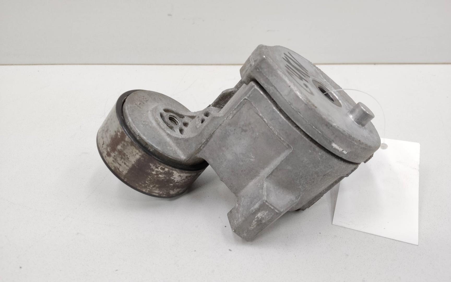 Натяжитель ремня