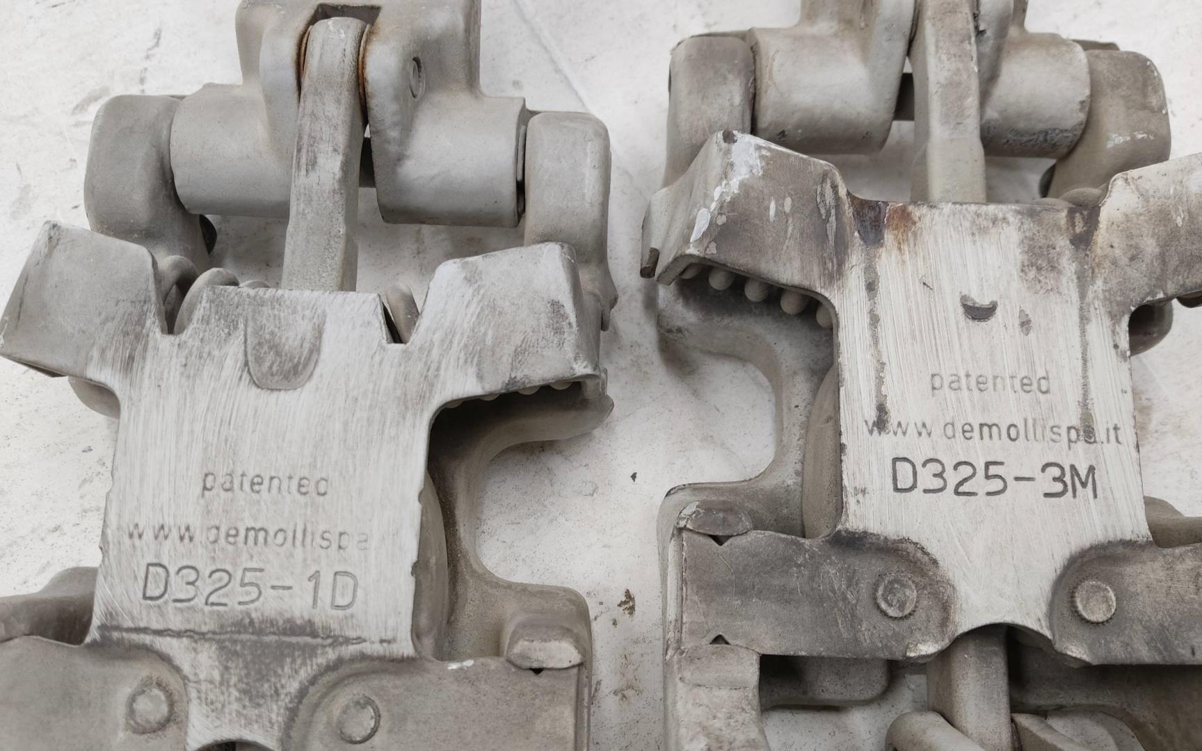 Петля двери задней