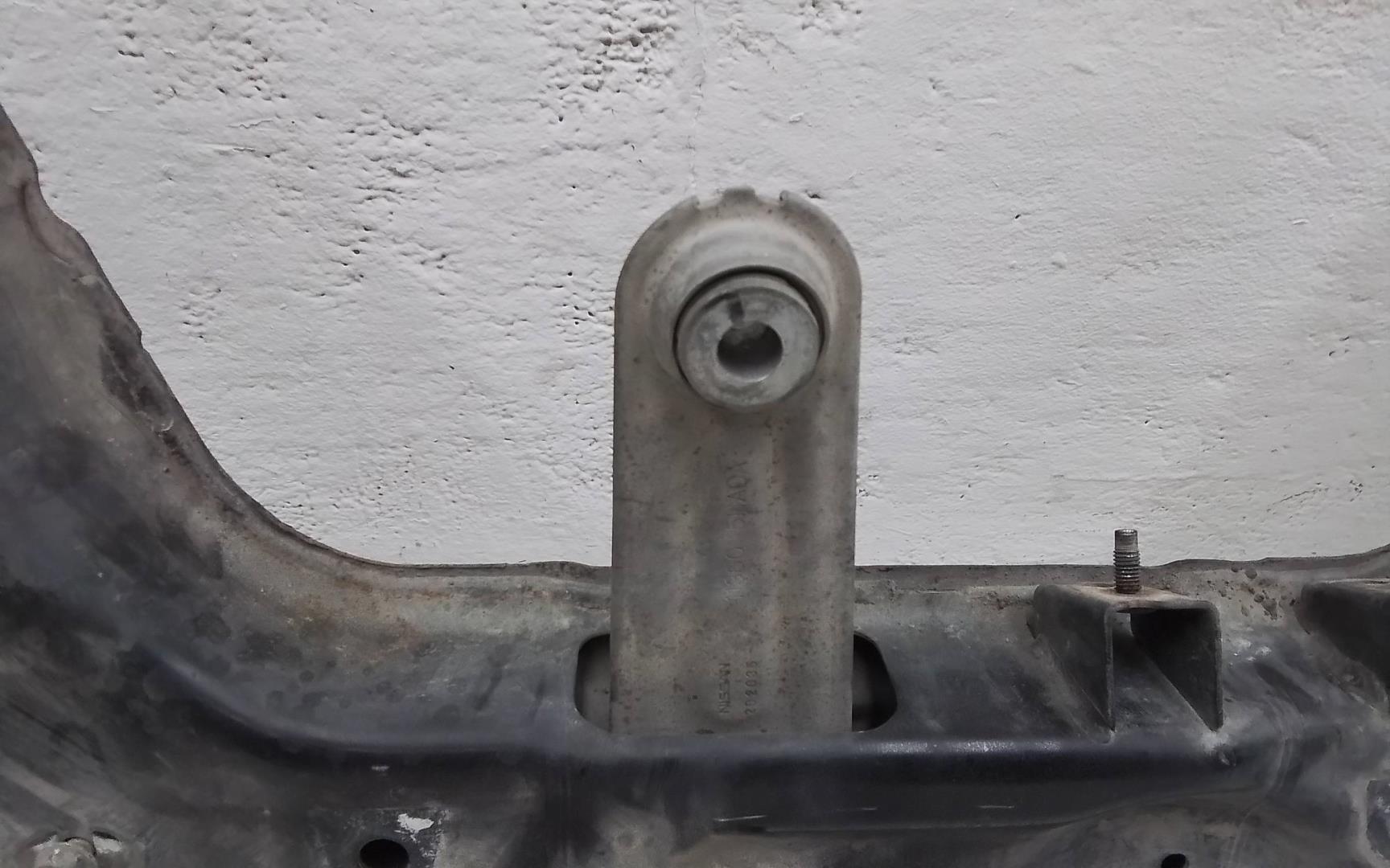 Балка подмоторная