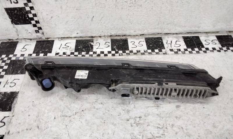 Фара дневного света левая (ходовые огни)