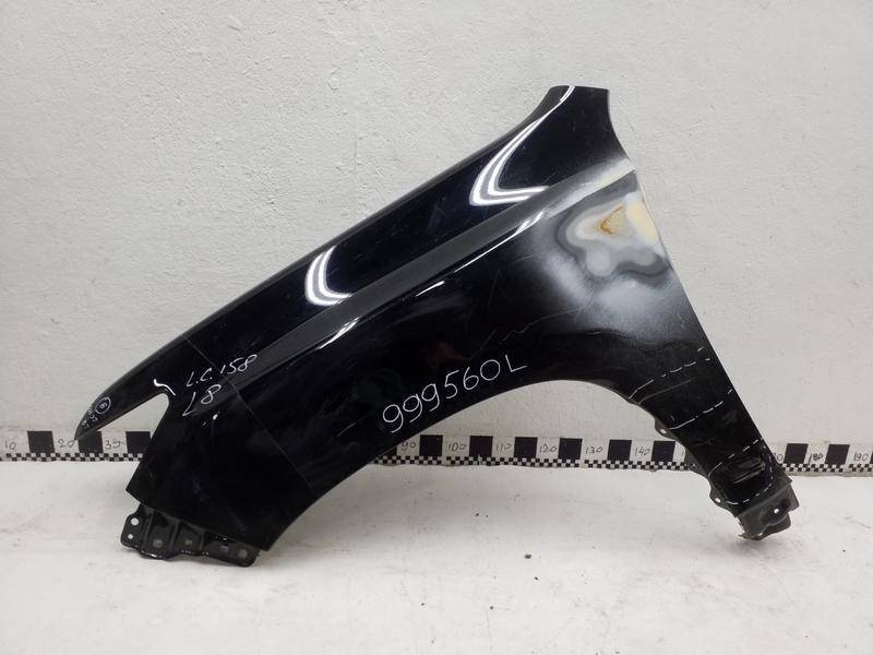 Крыло переднее левое