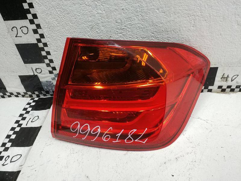 Фонарь задний наружный правый