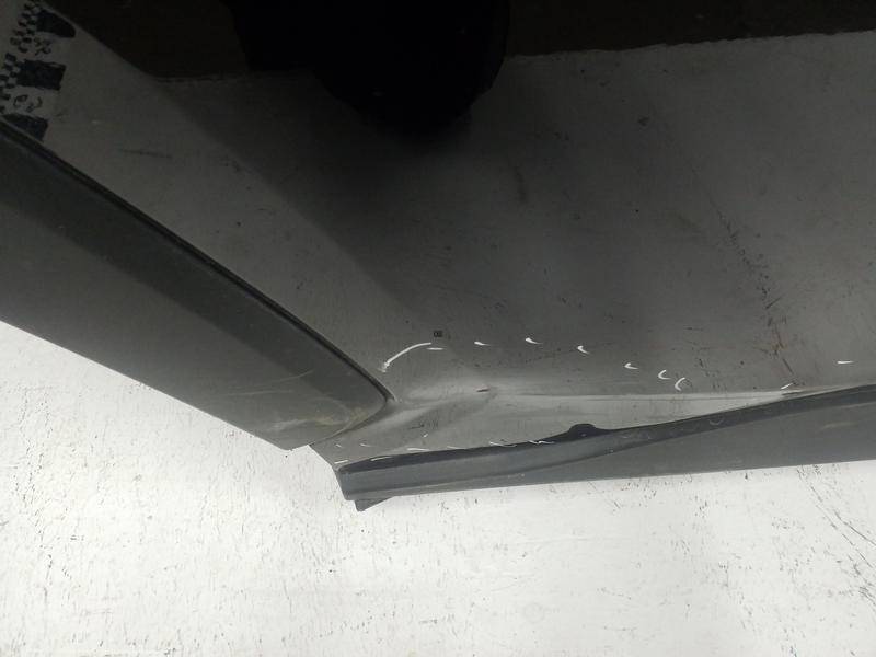 Дверь задняя правая