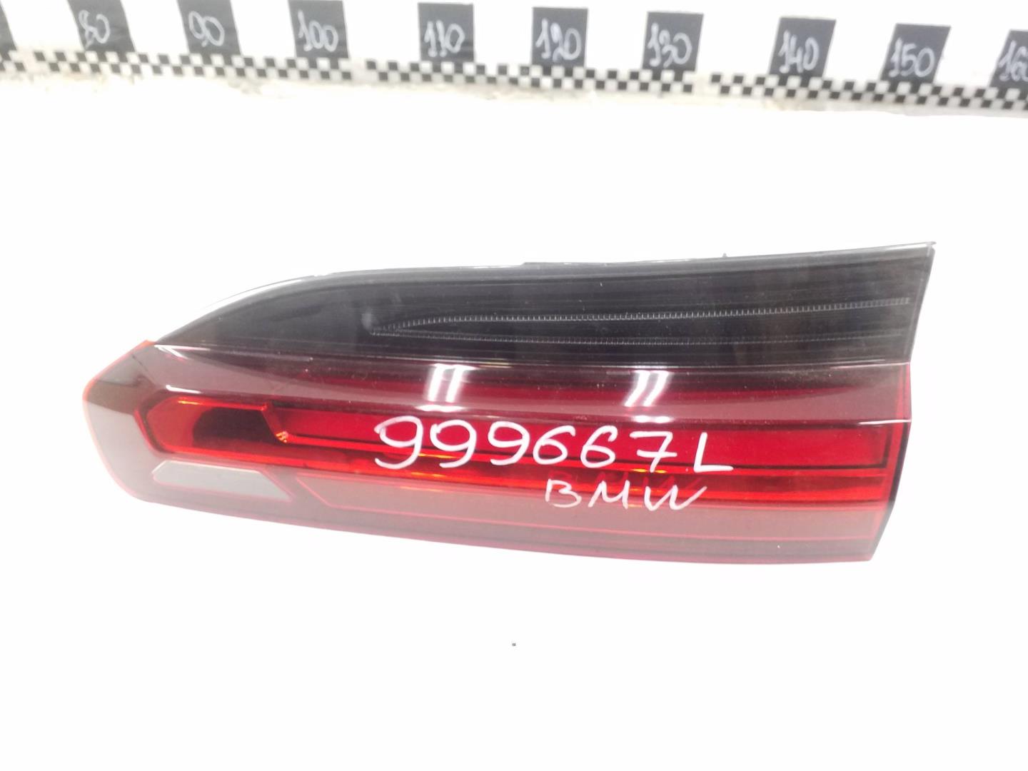 Фонарь задний внутренний правый