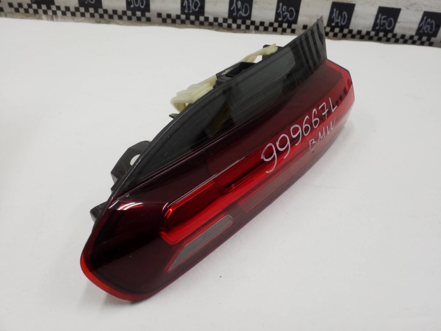 Фонарь задний внутренний правый