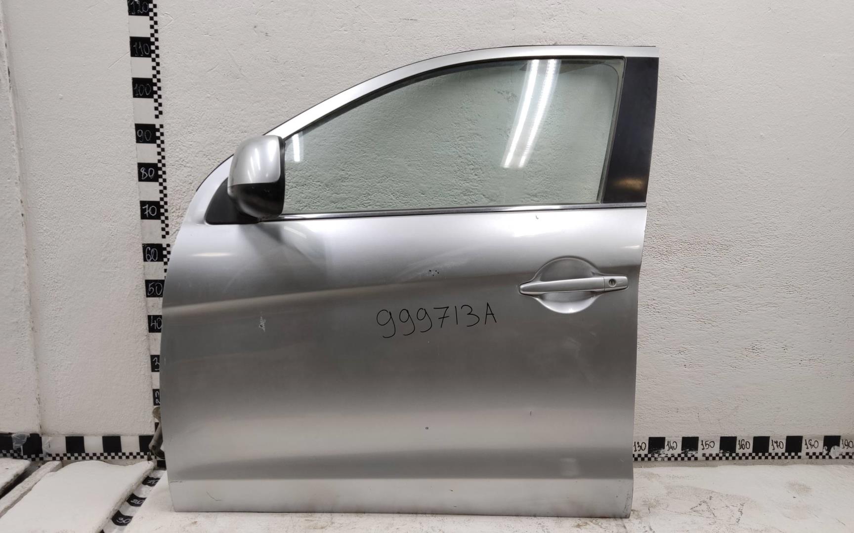 Дверь передняя левая