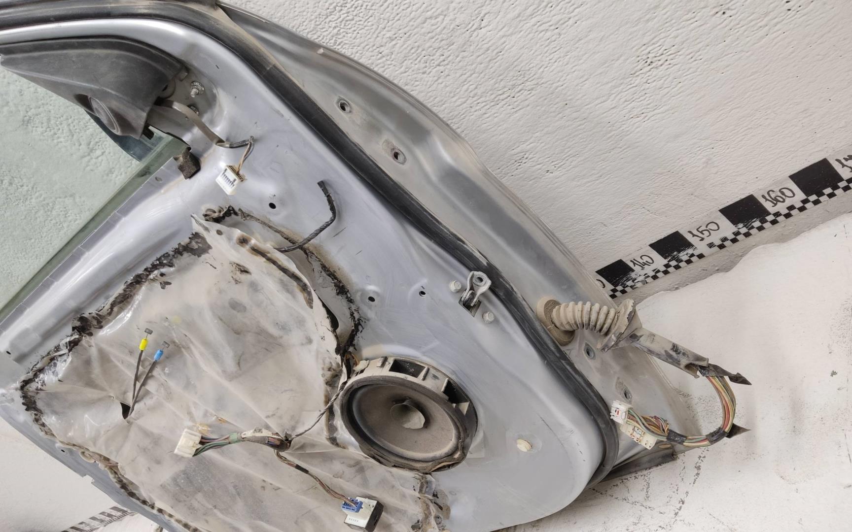 Дверь передняя левая