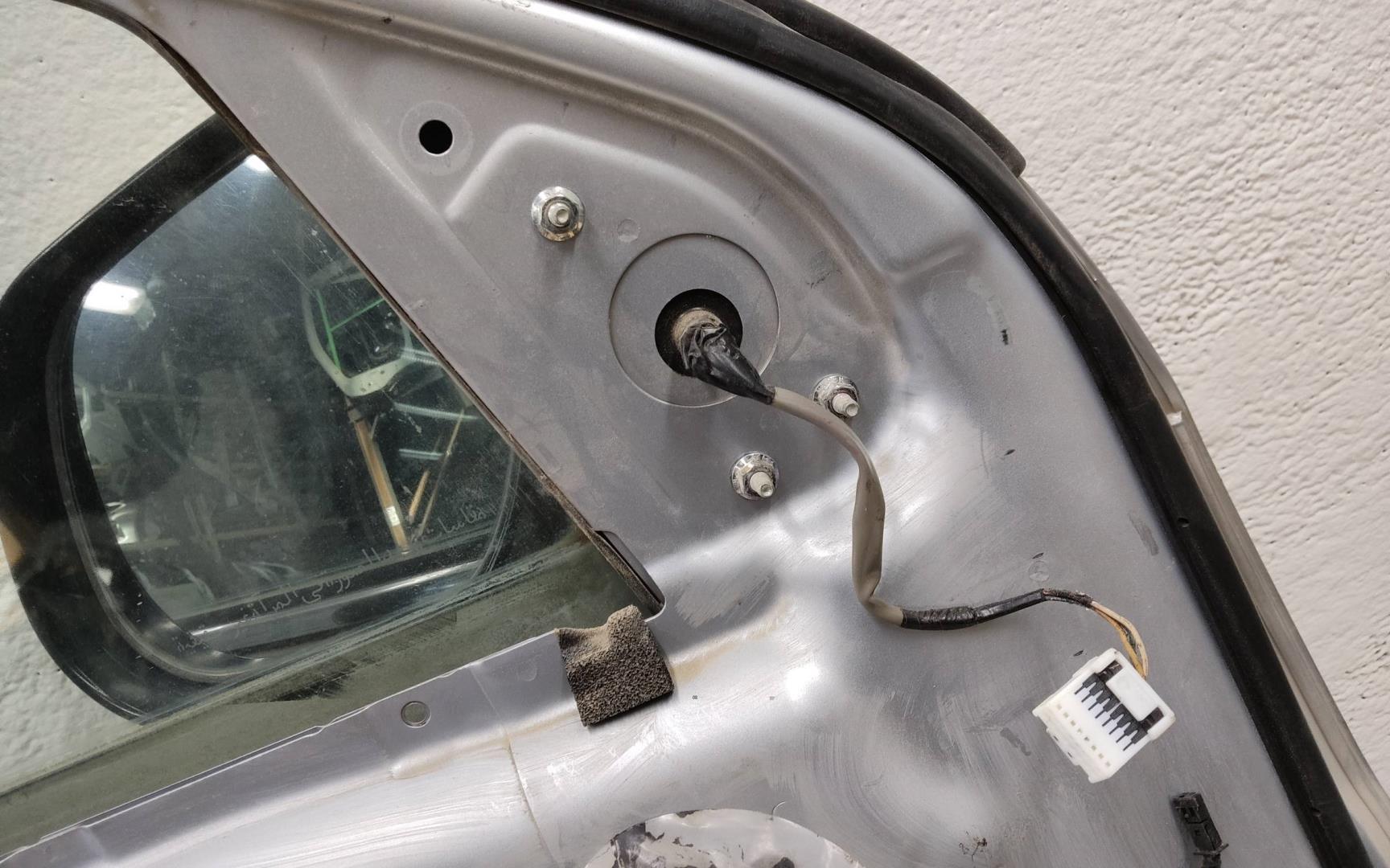 Дверь передняя левая