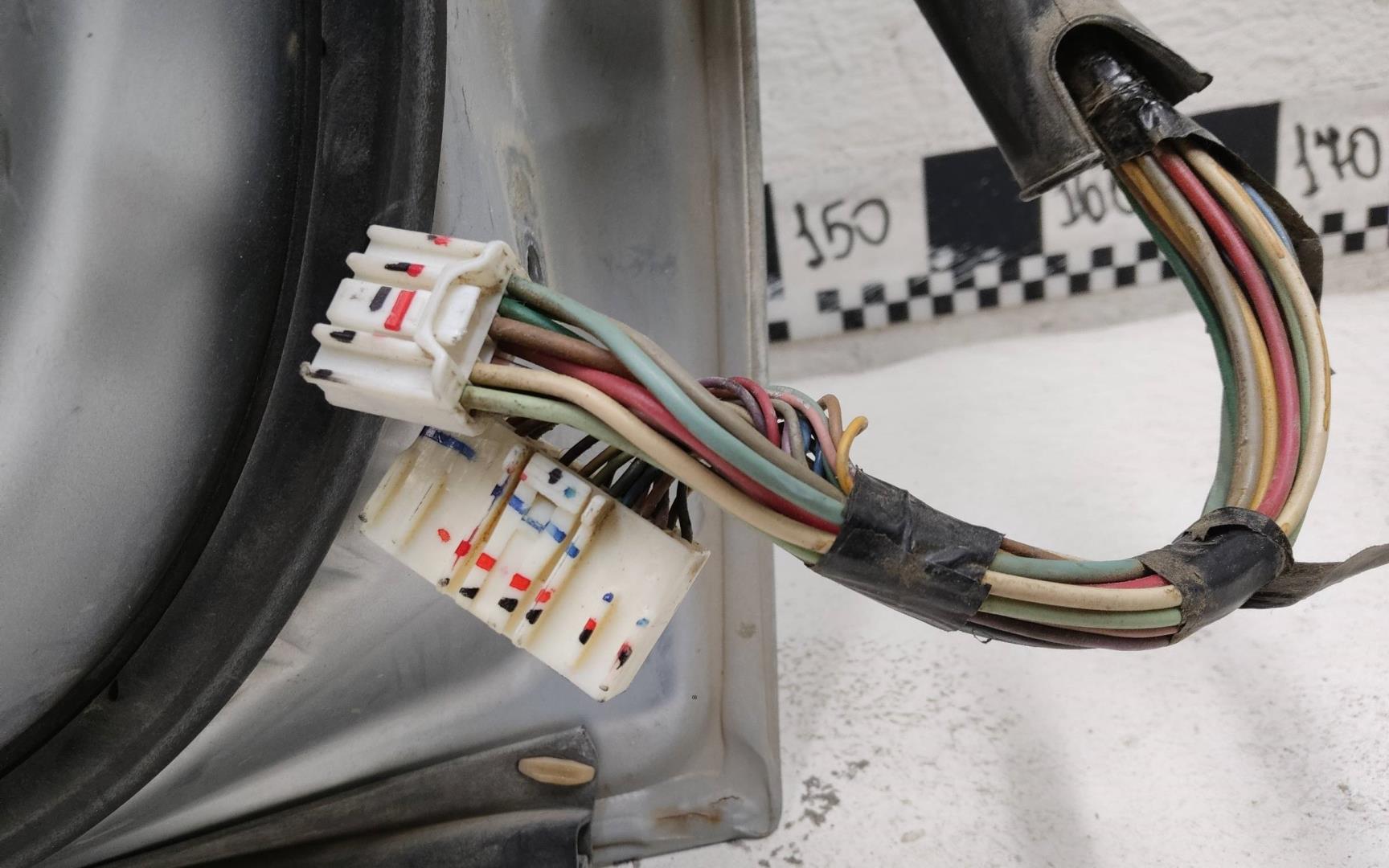 Дверь передняя левая