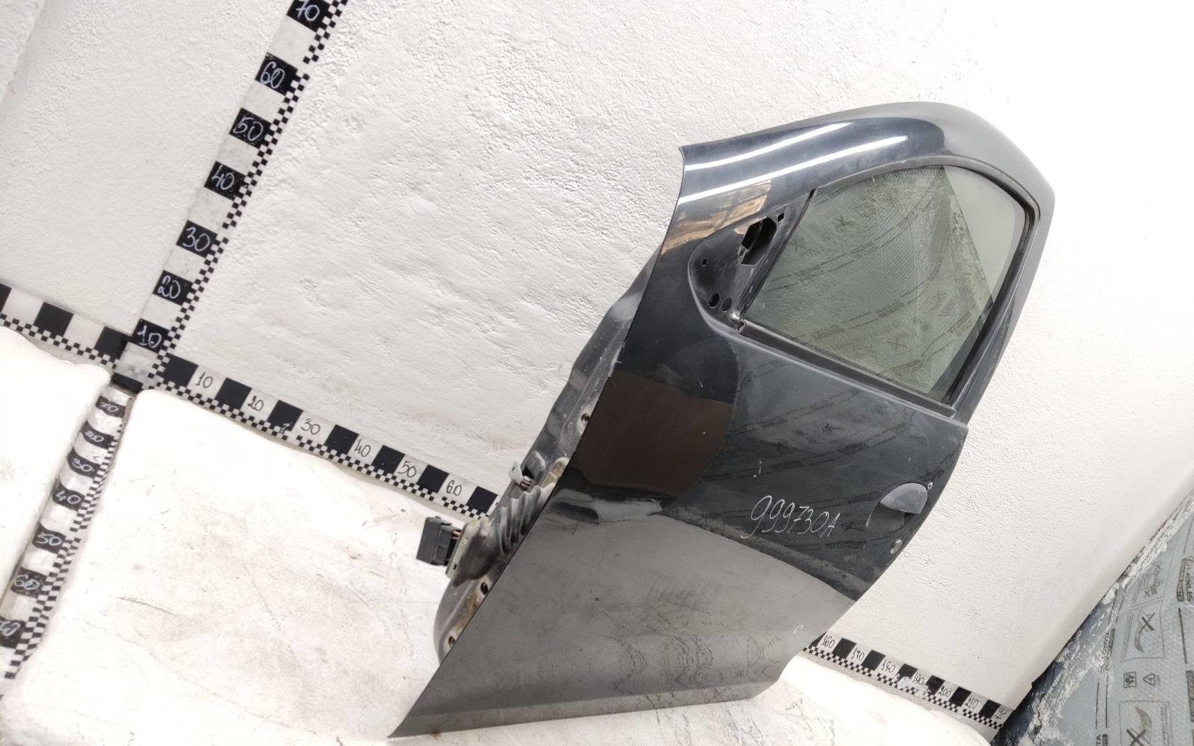 Дверь передняя левая