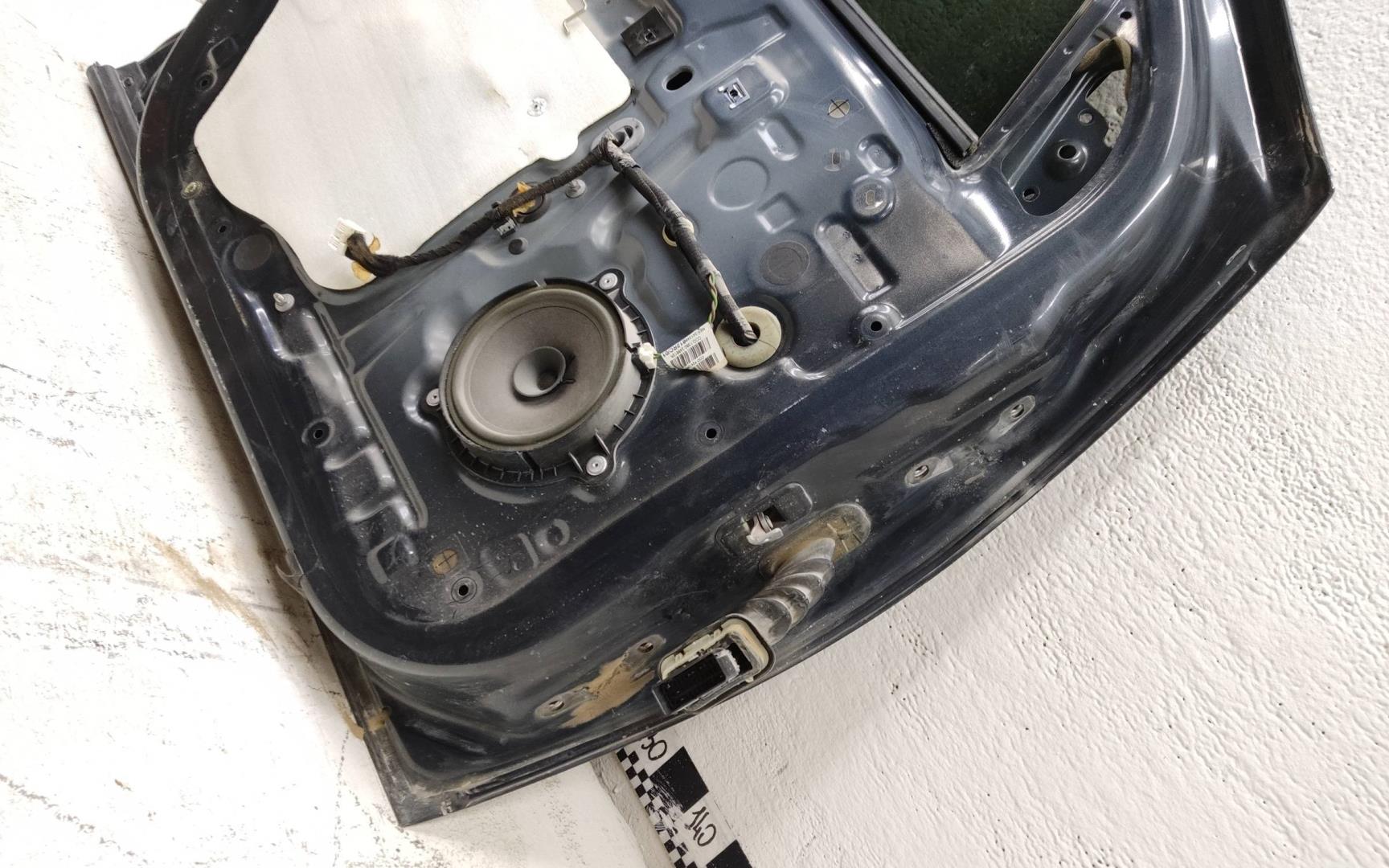 Дверь передняя левая