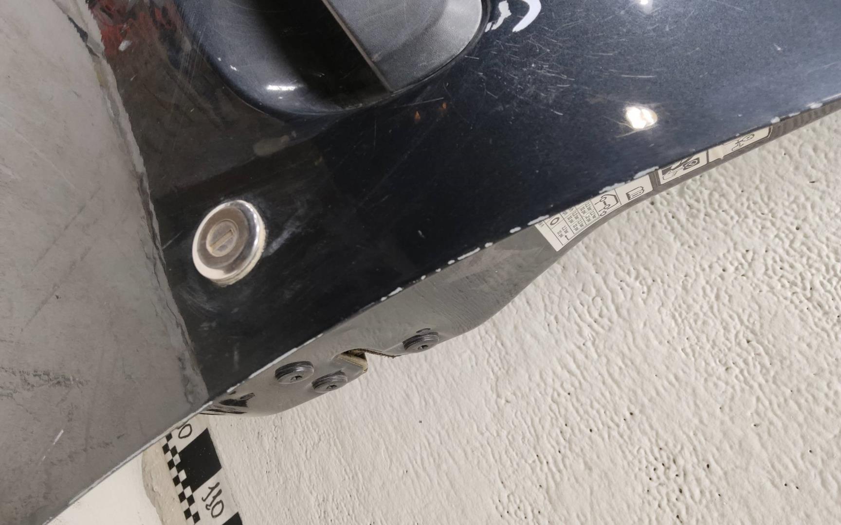 Дверь передняя левая