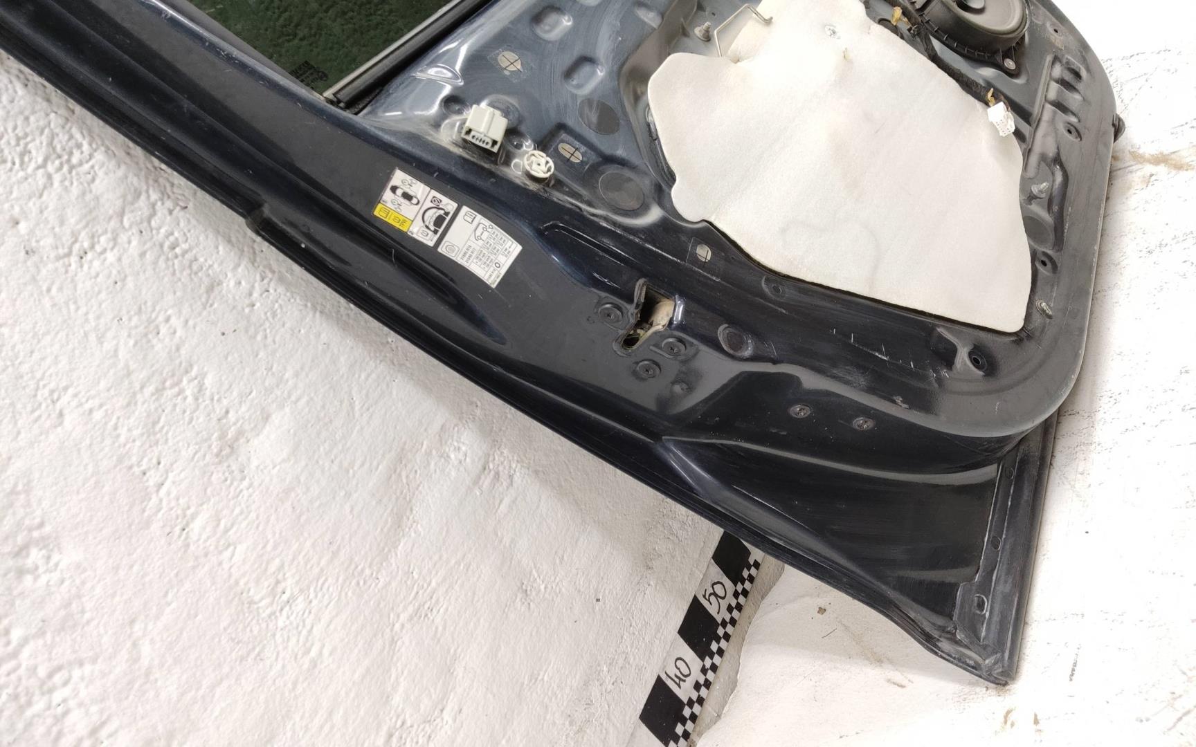 Дверь передняя левая