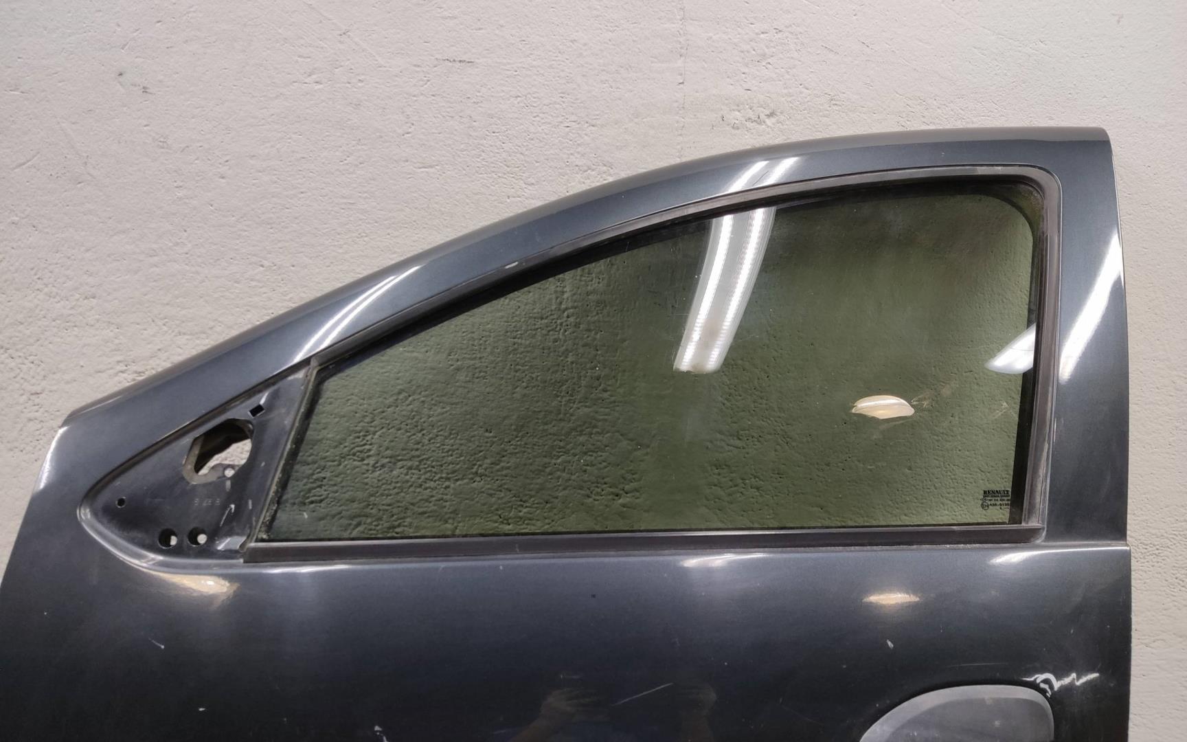 Дверь передняя левая