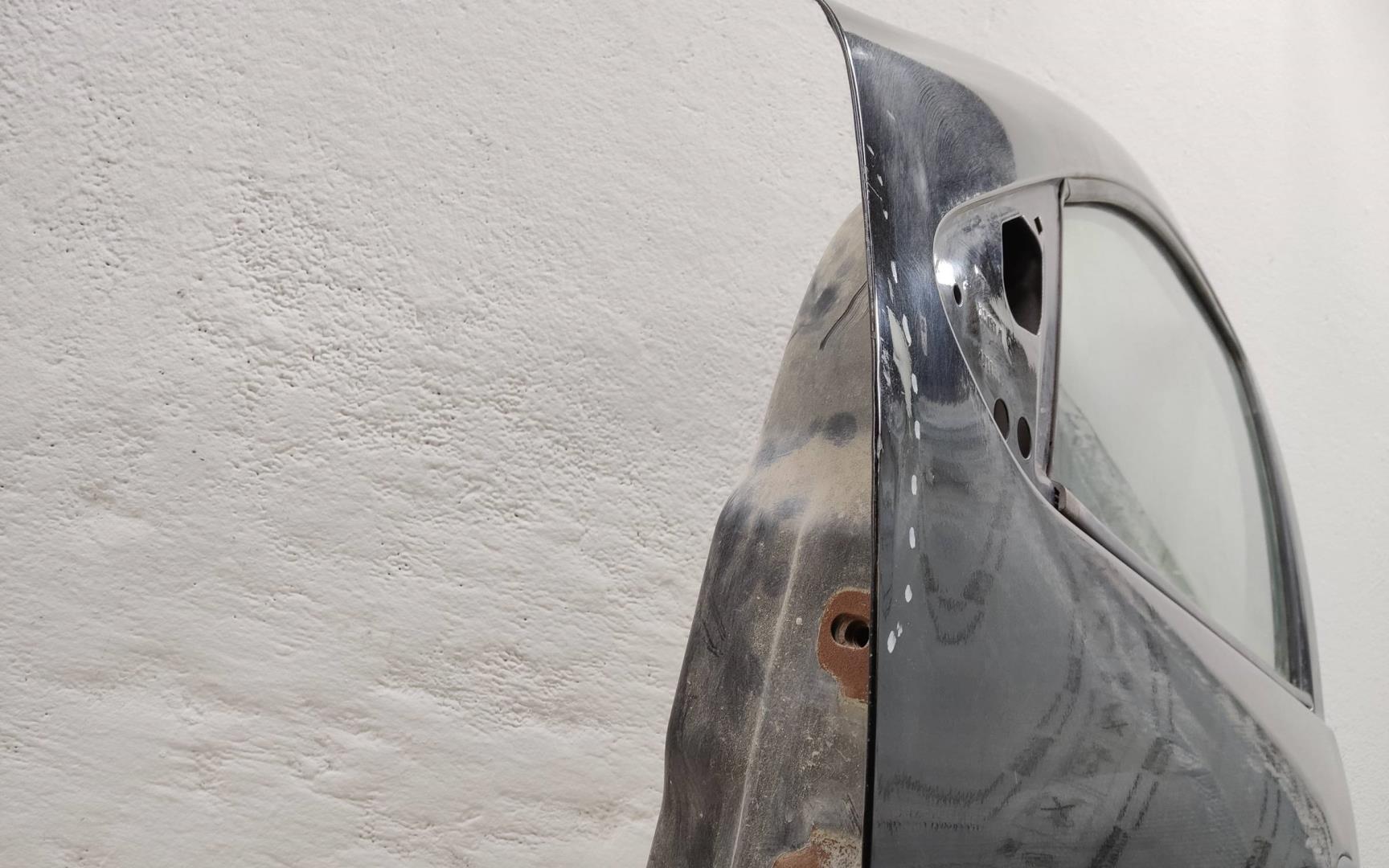 Дверь передняя левая