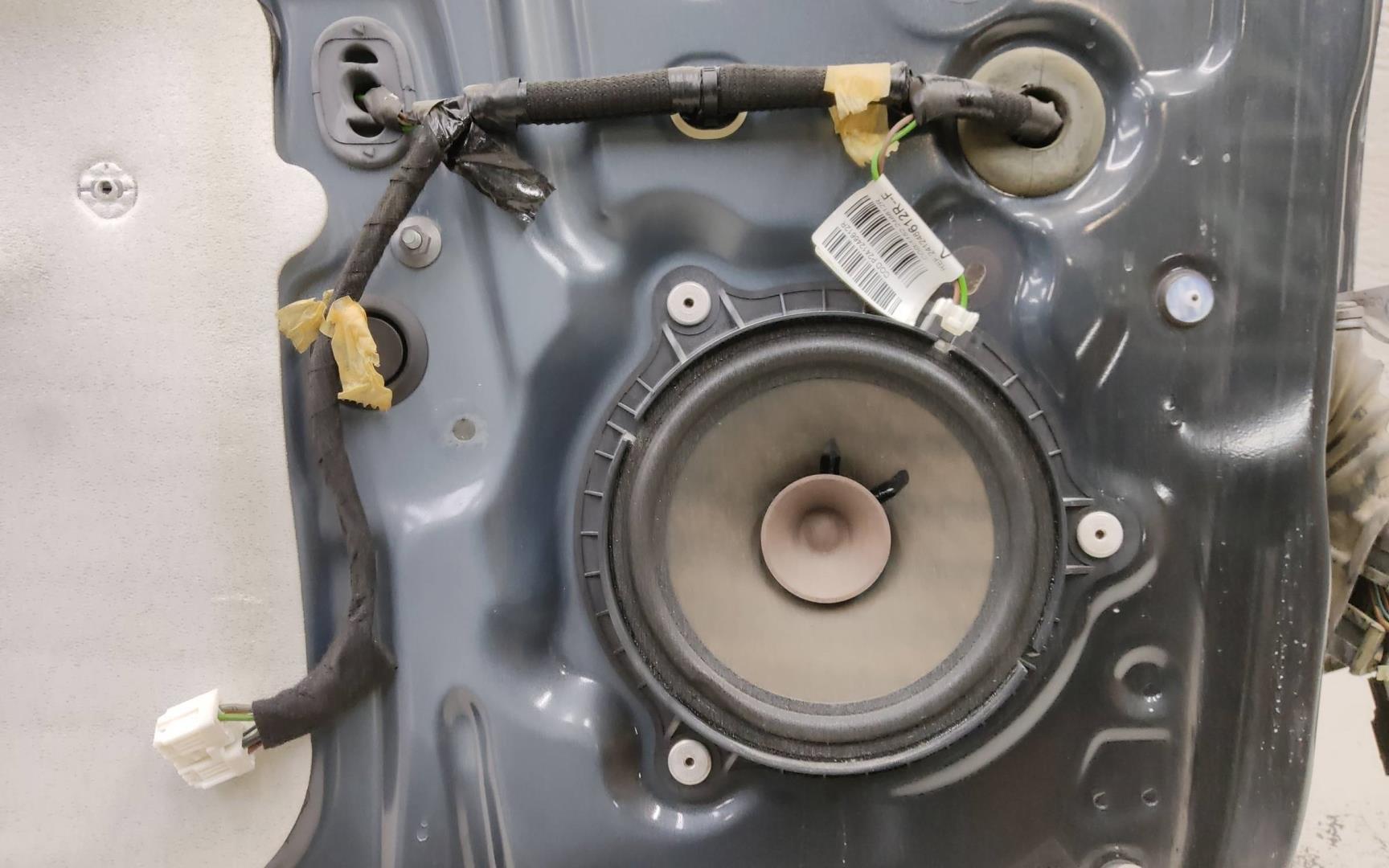 Дверь передняя левая