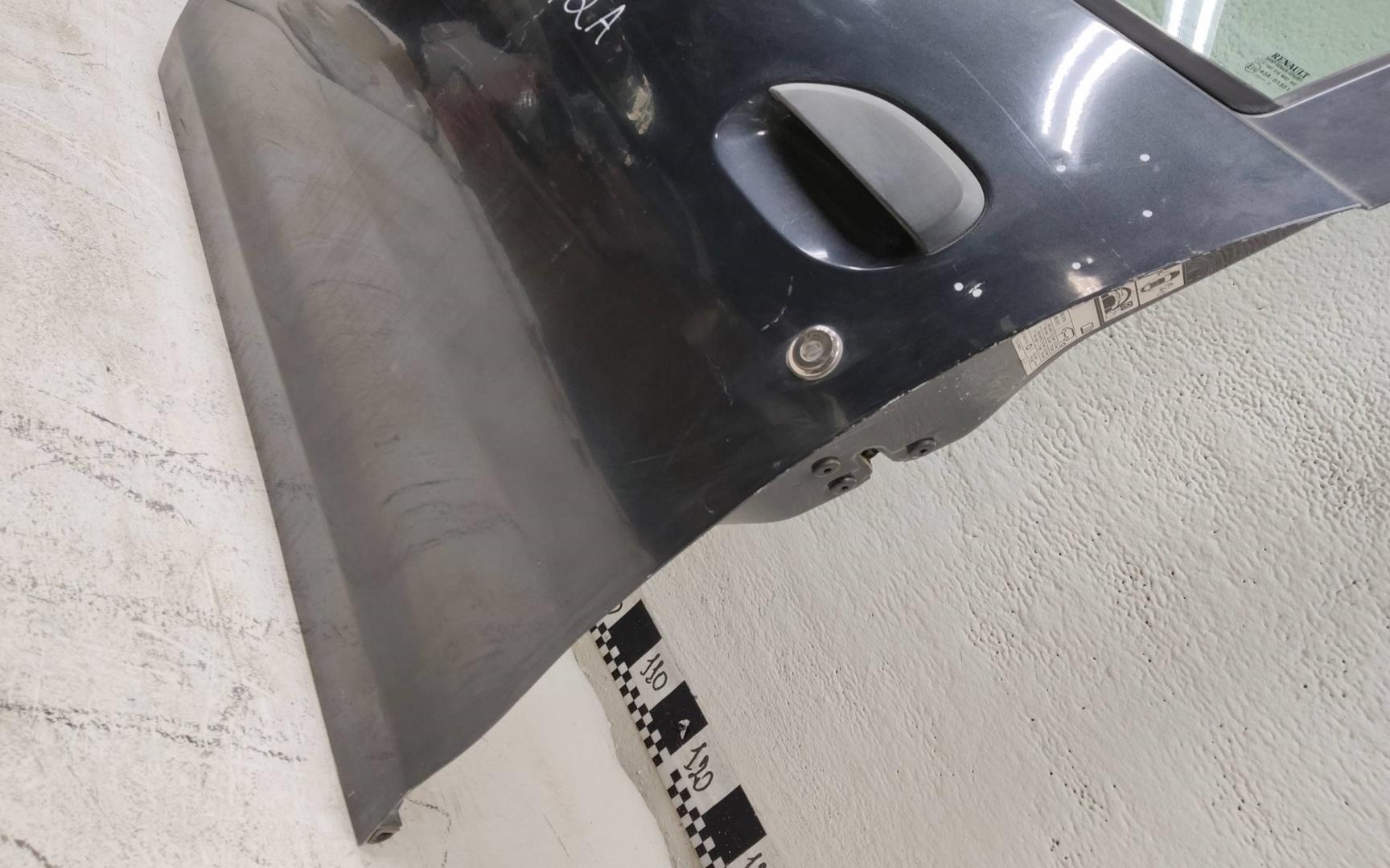 Дверь передняя левая