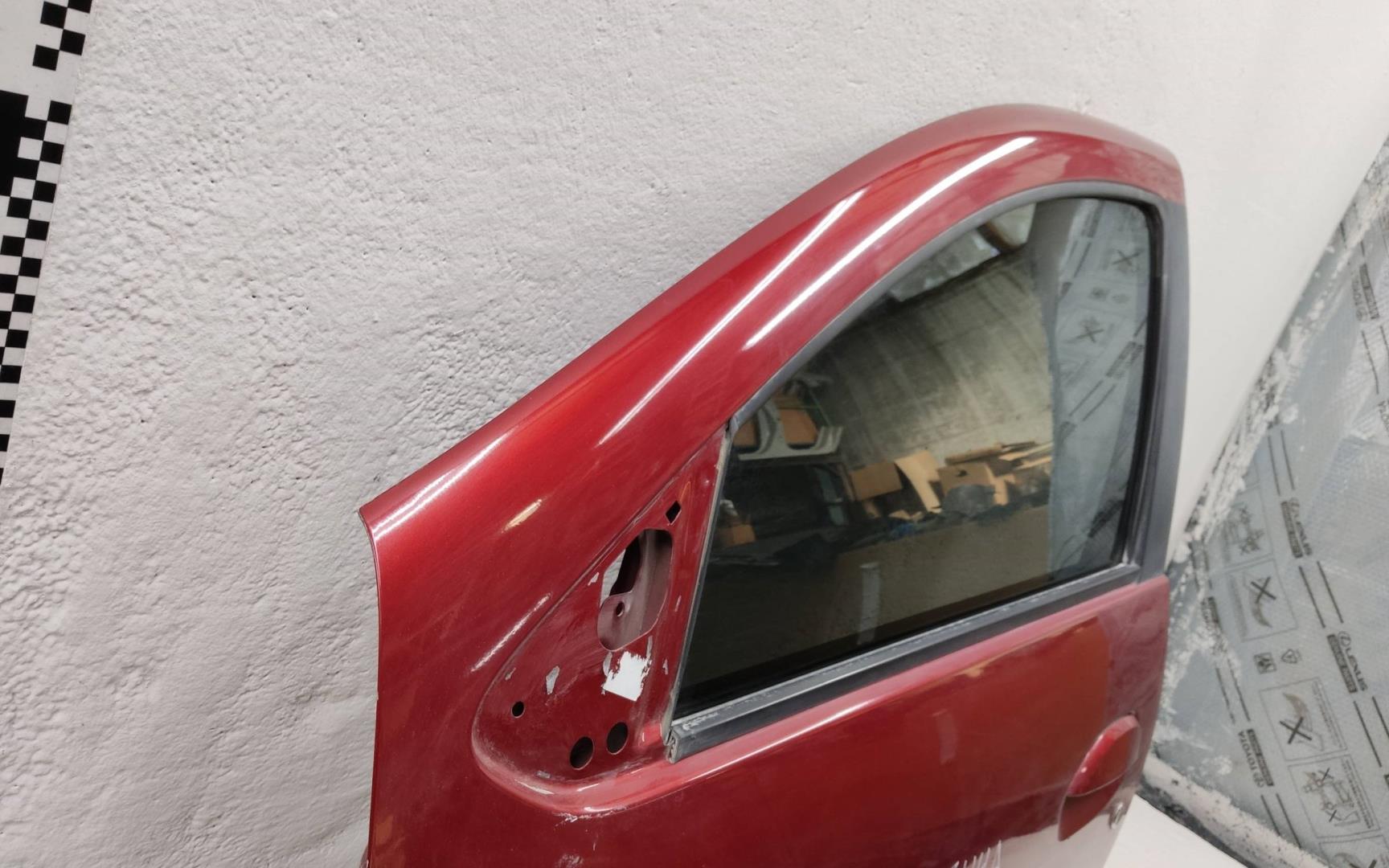 Дверь передняя левая