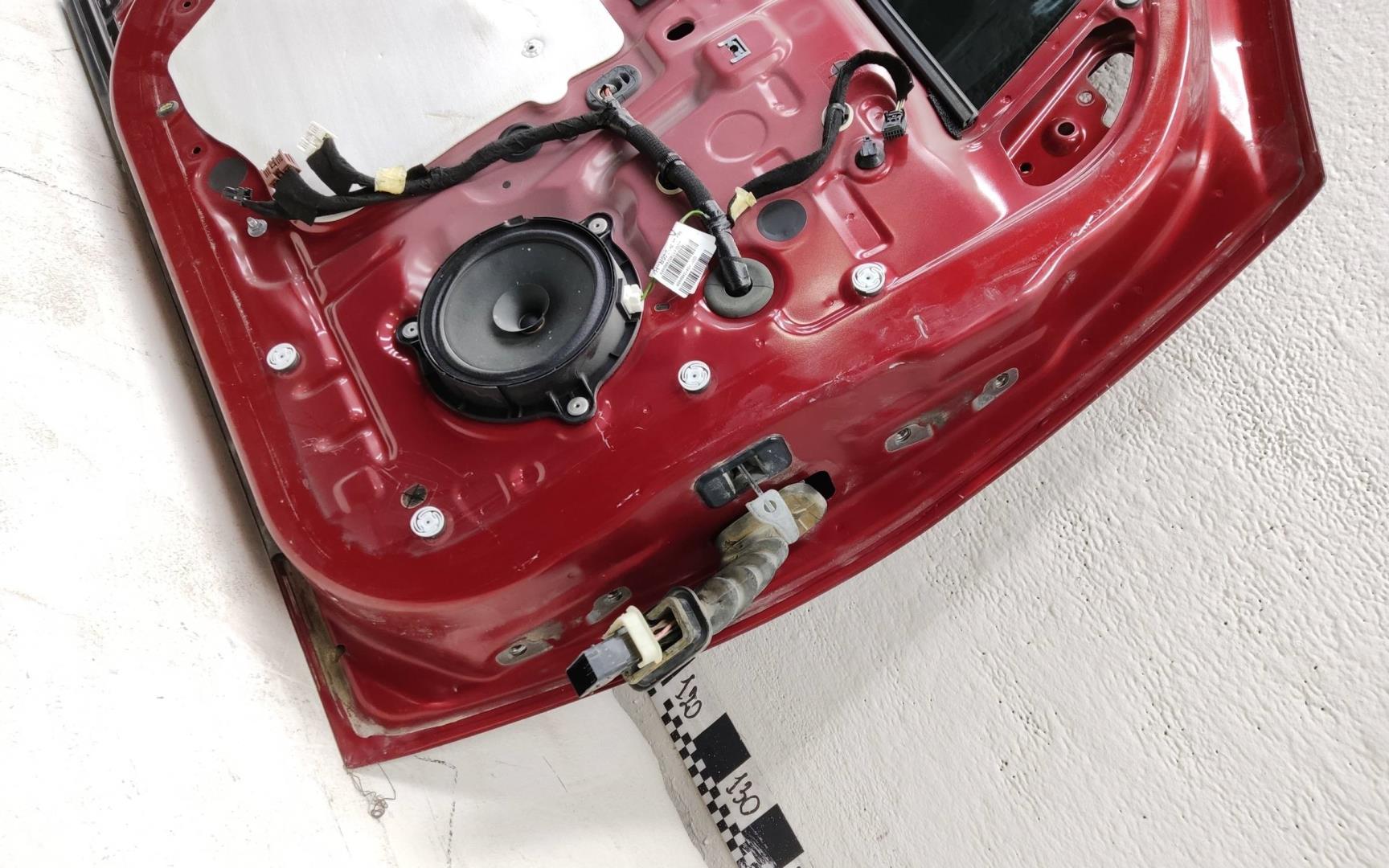 Дверь передняя левая