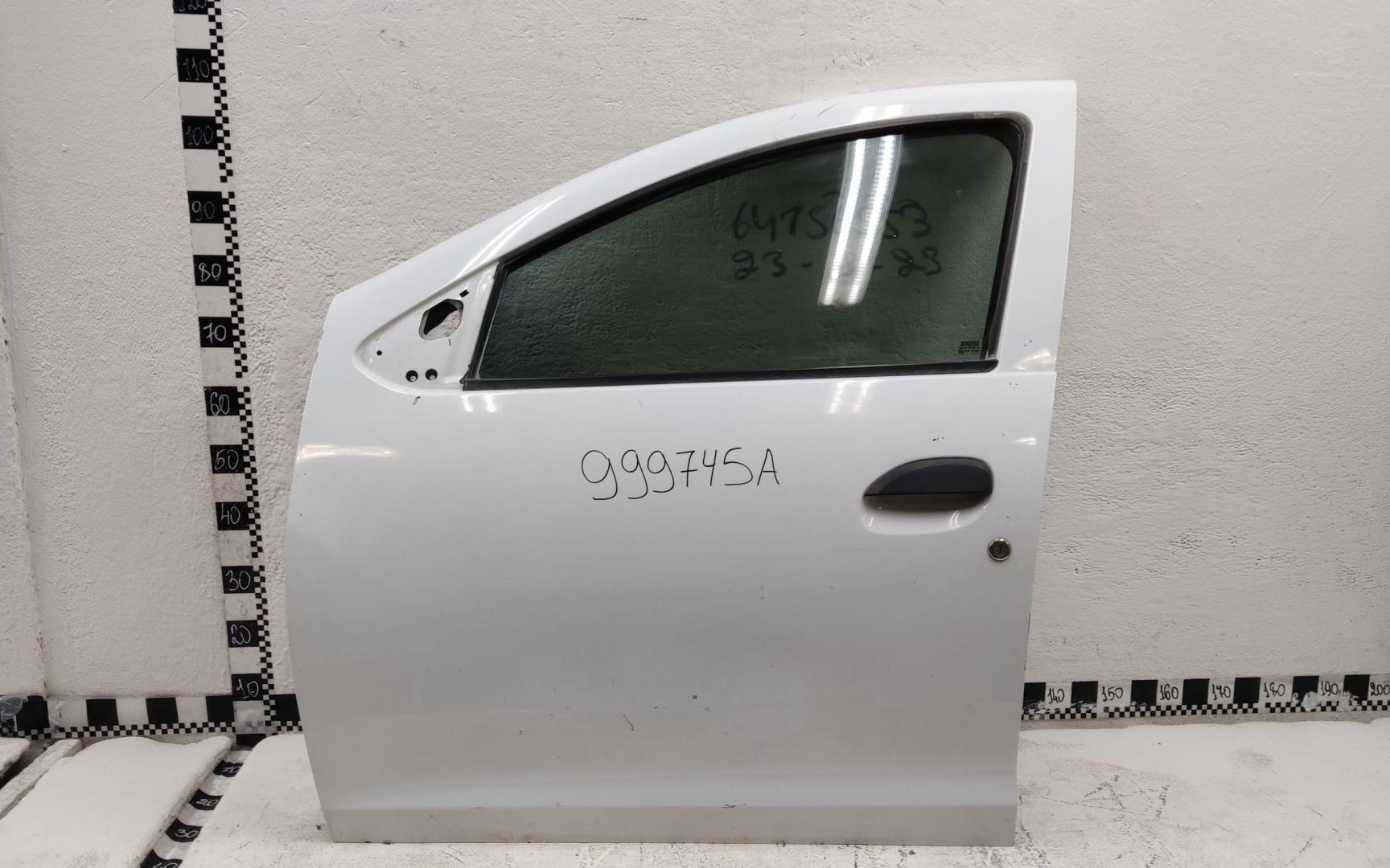 Дверь передняя левая