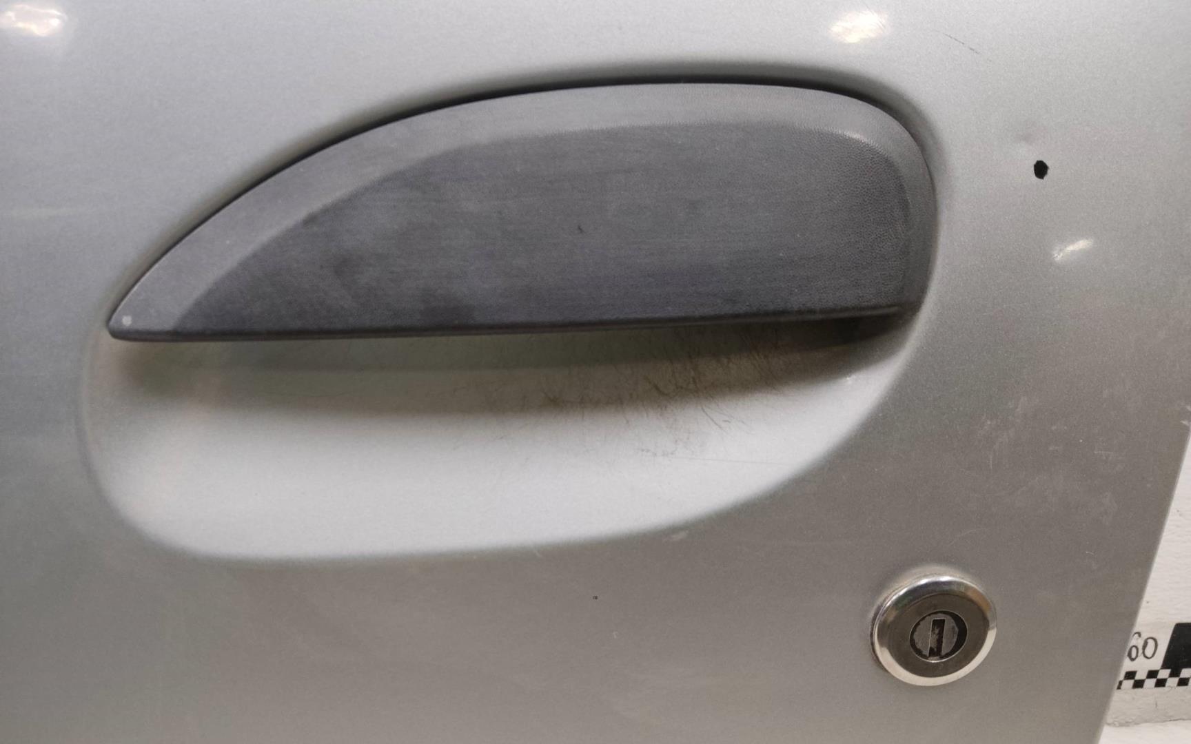 Дверь передняя левая