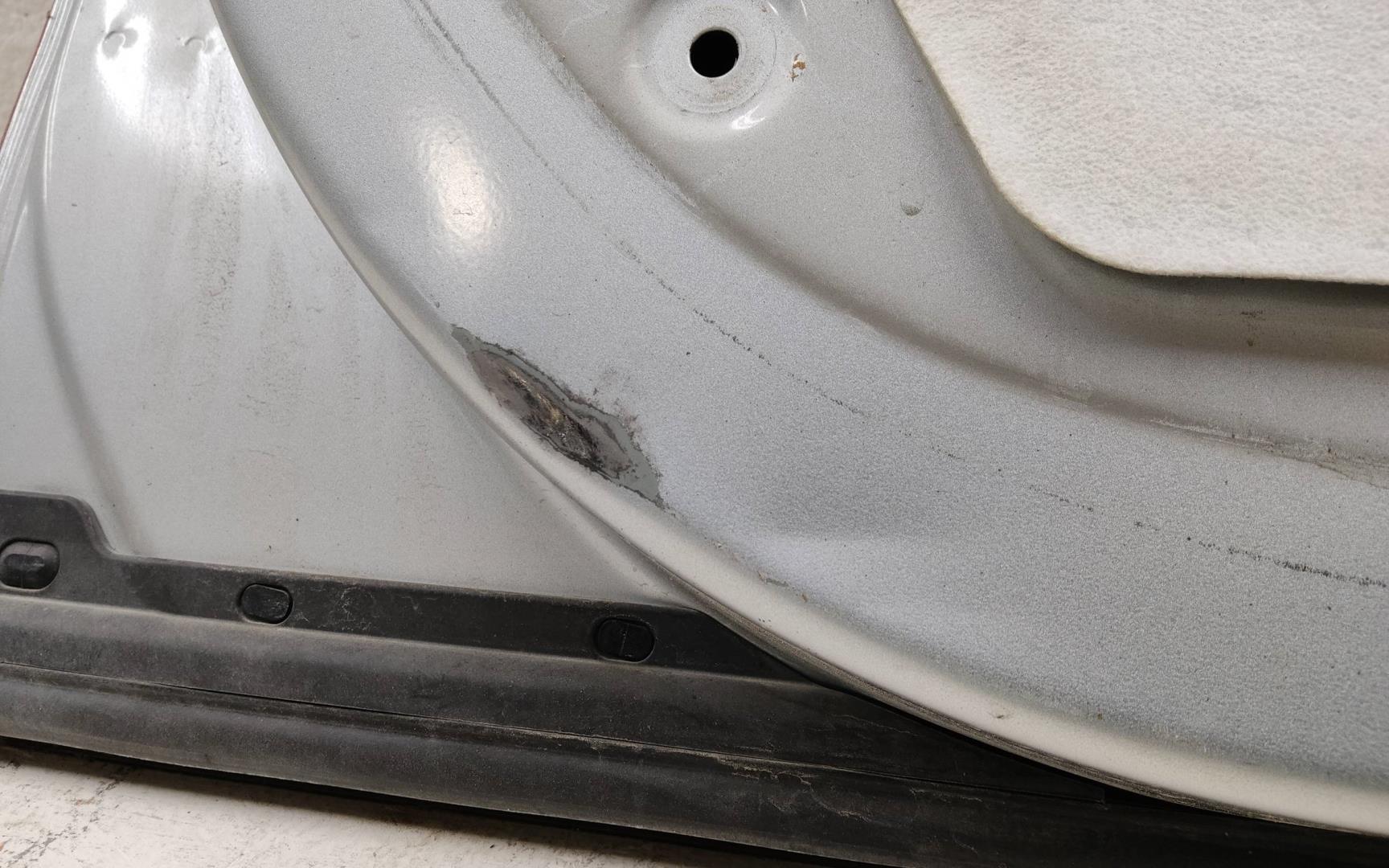 Дверь передняя левая