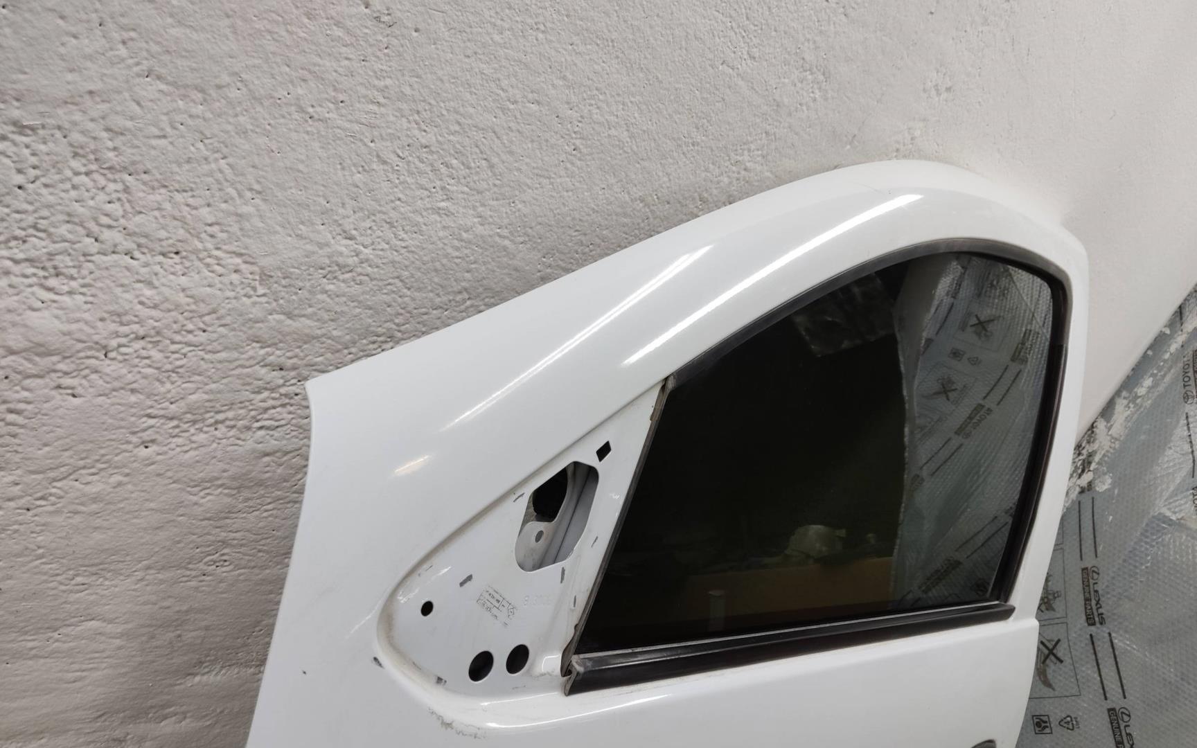 Дверь передняя левая