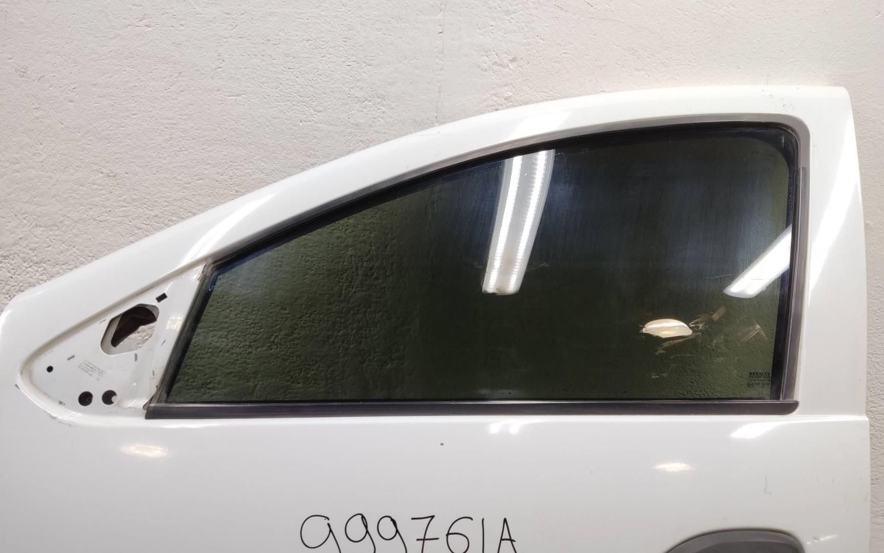 Дверь передняя левая