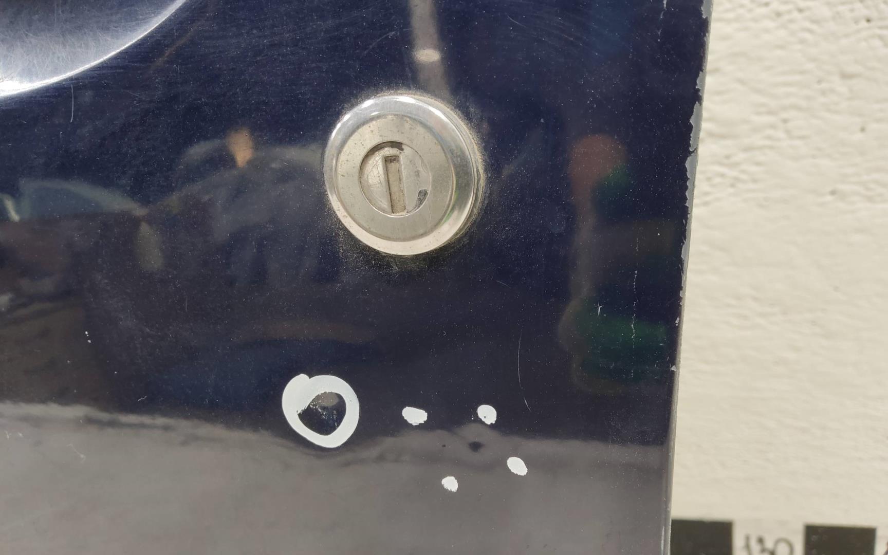 Дверь передняя левая