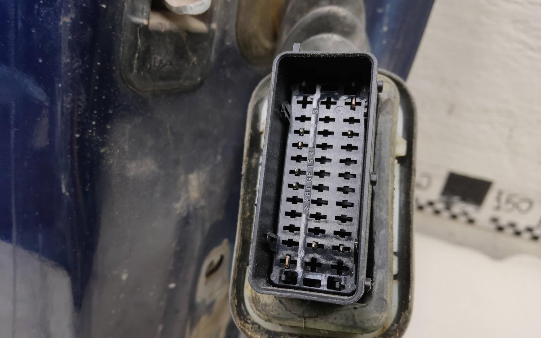 Дверь передняя левая