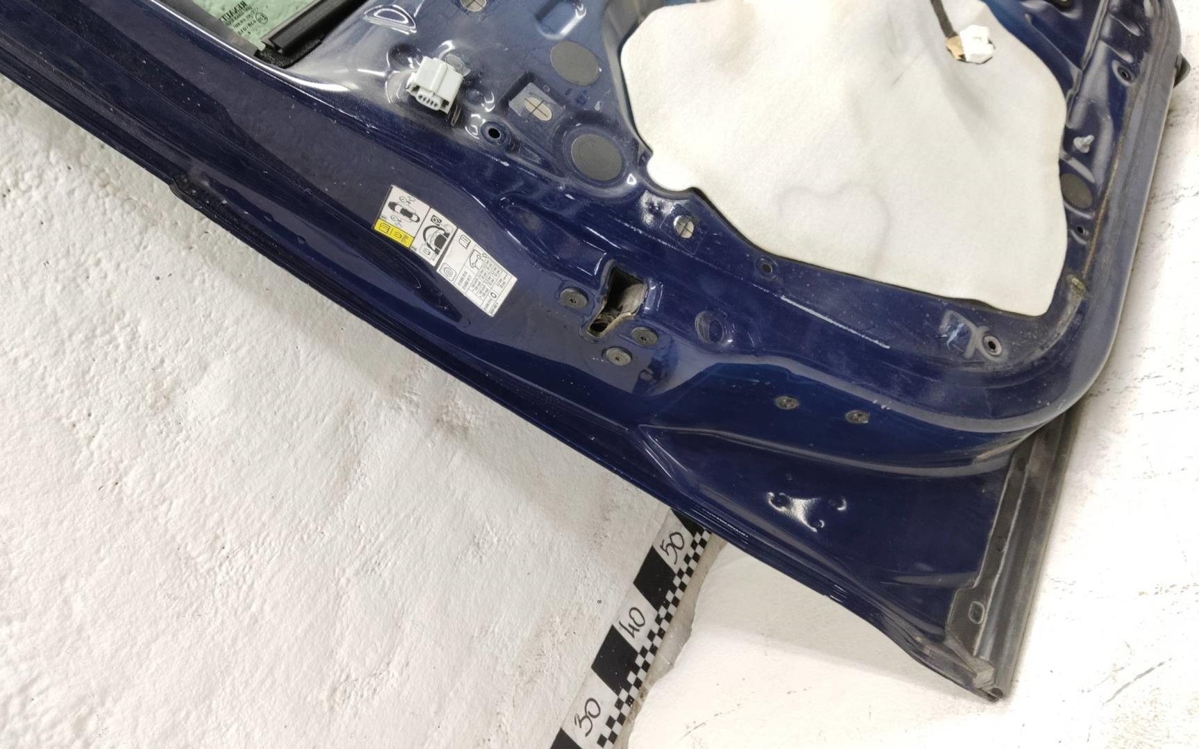 Дверь передняя левая