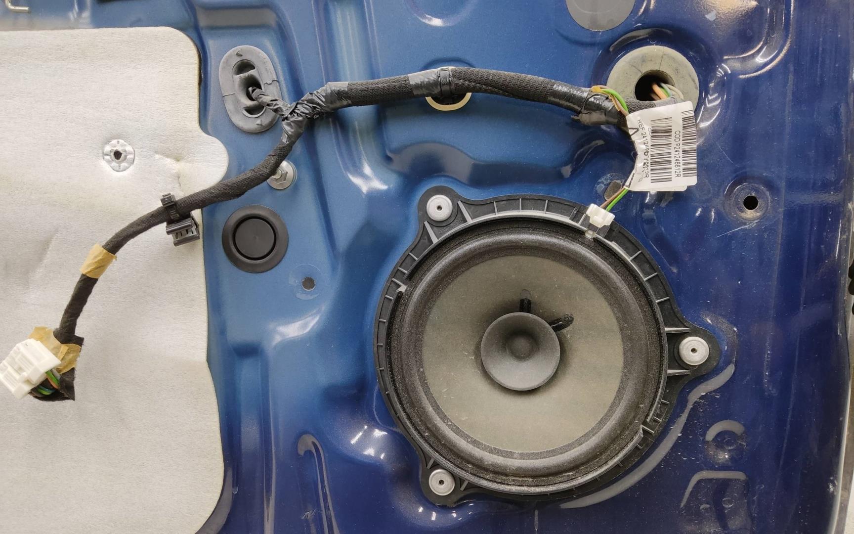 Дверь передняя левая