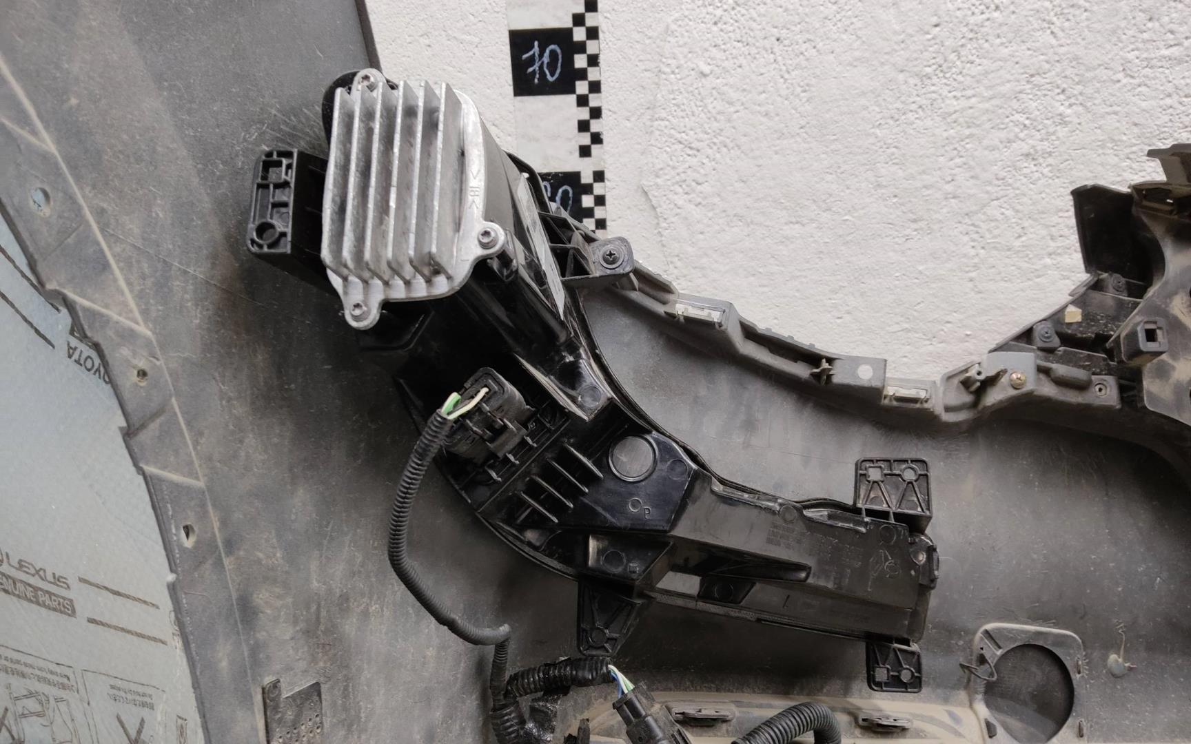 Бампер передний