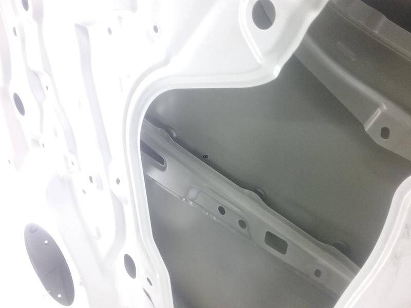 Дверь задняя правая