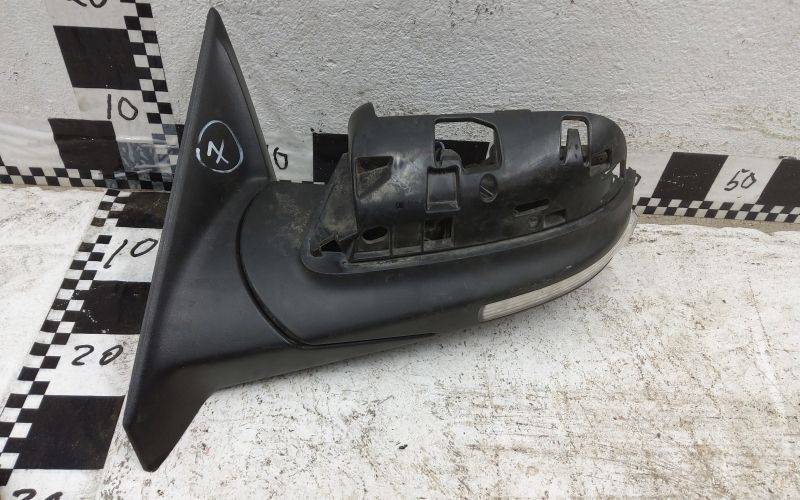 Зеркало левое электрическое