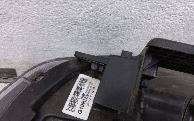 Фара правая