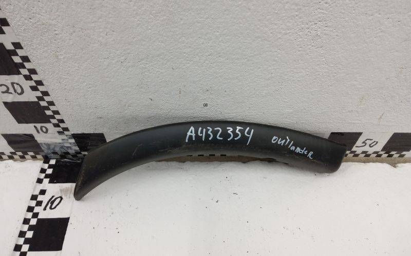 Накладка заднего бампера левая