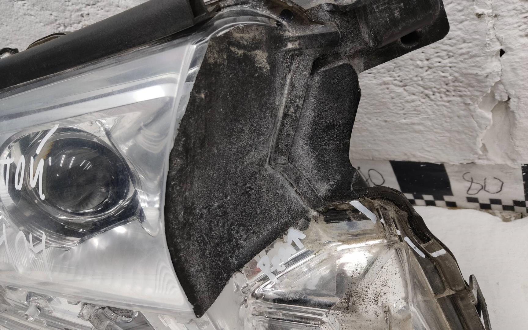 Фара правая