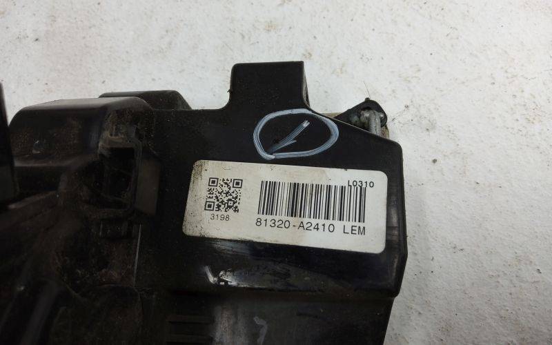 Замок двери передней правой