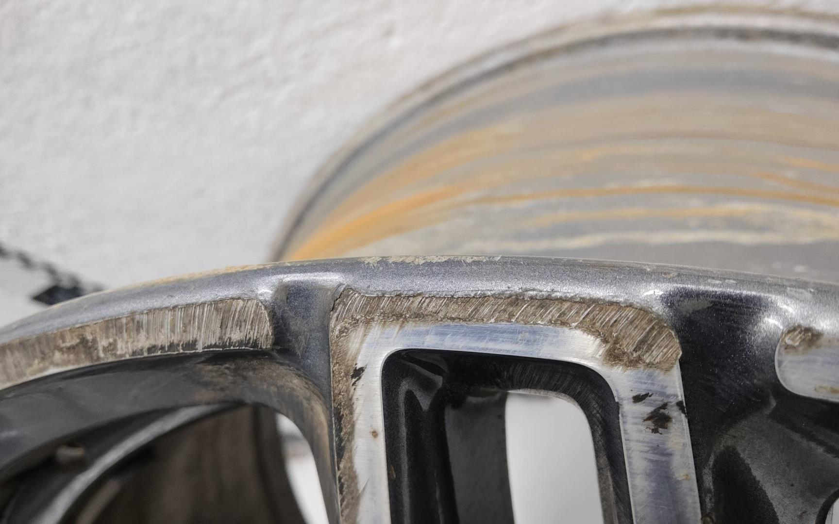 Диск колесный литой легкий сплав