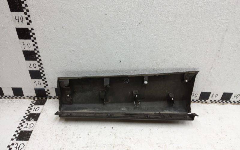 Накладка двери задней правой