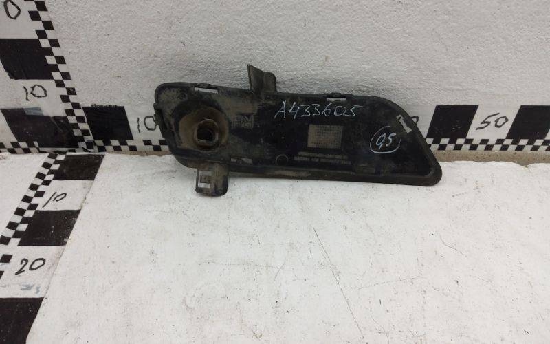 Решетка в бампер правая