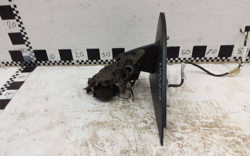 Зеркало левое электрическое