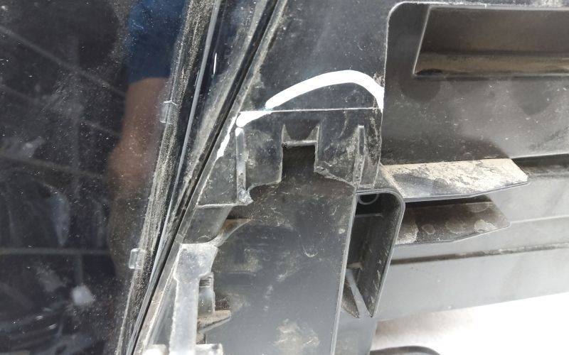 Фара правая