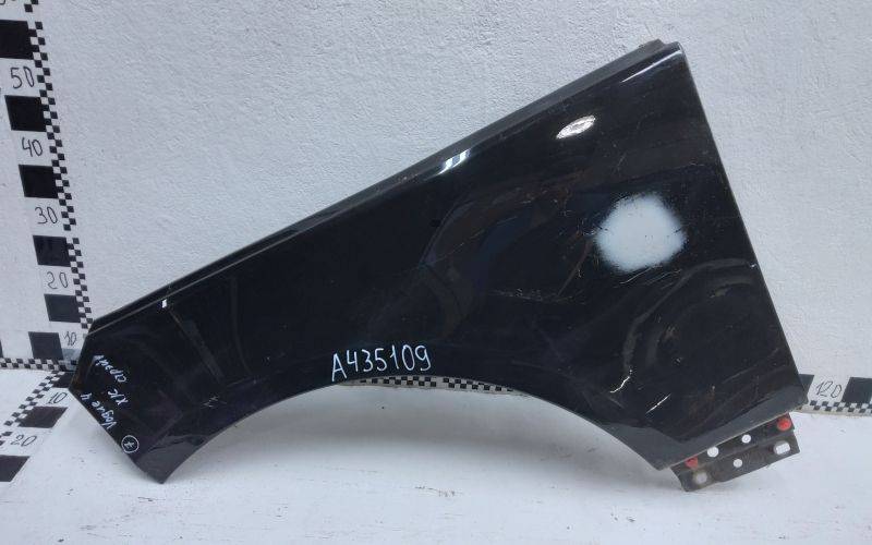 Крыло переднее левое