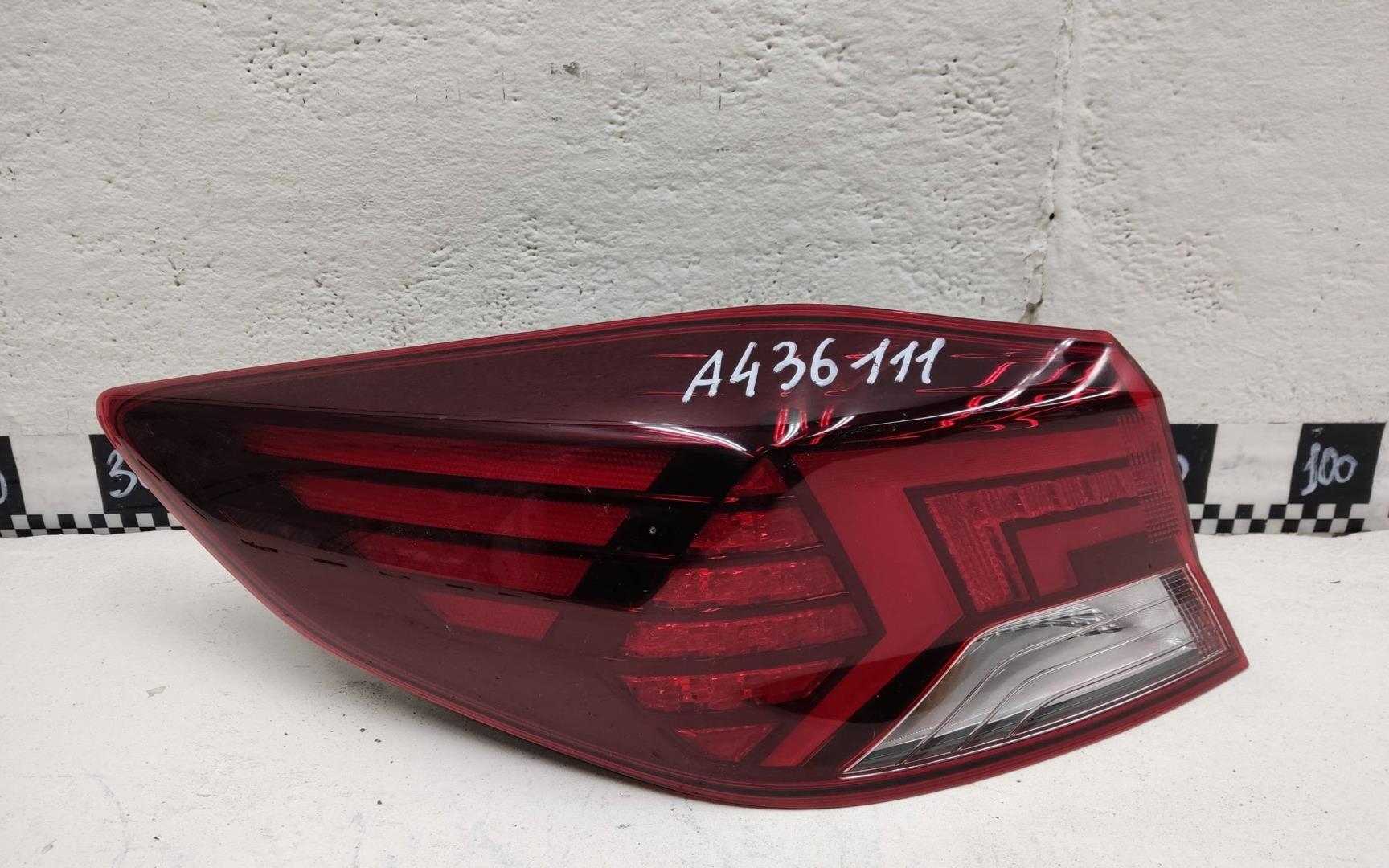 Фонарь задний наружный левый