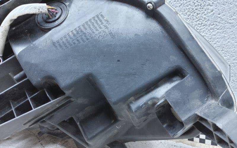 Фара правая