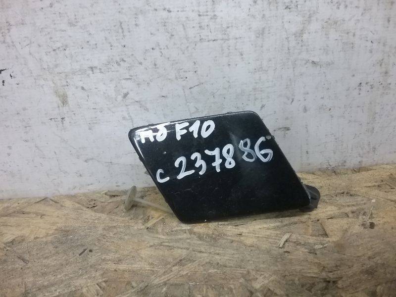 Заглушка буксировочного крюка