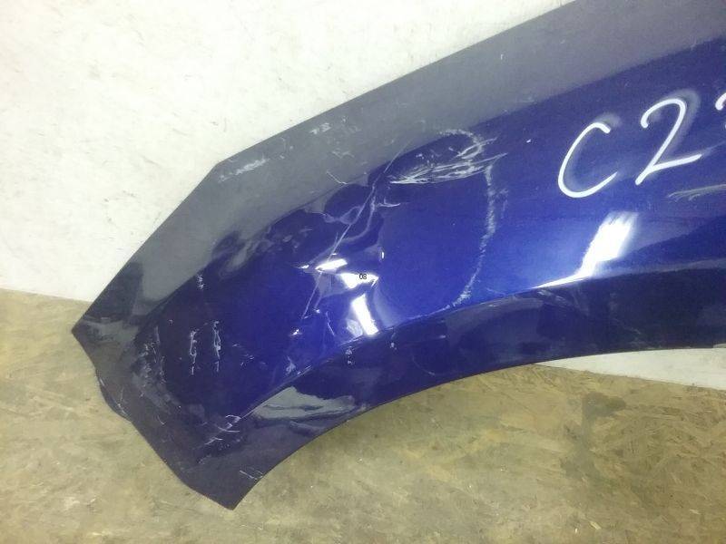 Крыло переднее левое